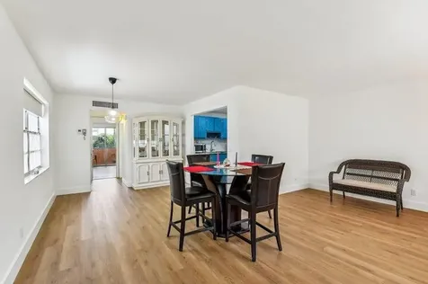 473 Capri J Delray Beach FL 33484