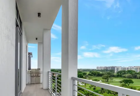 475 E Royal Palm Road Boca Raton FL 33432