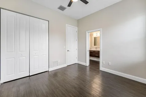 5268 Nw Gamma Street Port Saint Lucie FL 34986