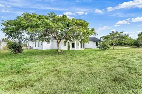 5268 Nw Gamma Street Port Saint Lucie FL 34986