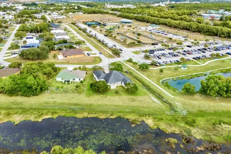 5268 Nw Gamma Street Port Saint Lucie FL 34986