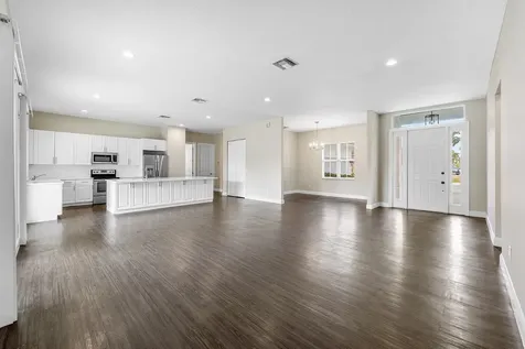 5268 Nw Gamma Street Port Saint Lucie FL 34986