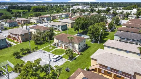 694 Michigan Court St. Cloud FL 34769