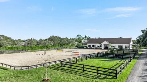 2889 Appaloosa Trail Wellington FL 33414