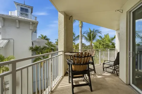 975 NW Flagler Avenue Stuart FL 34994