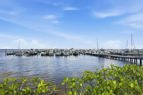 975 NW Flagler Avenue Stuart FL 34994