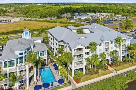 975 NW Flagler Avenue Stuart FL 34994