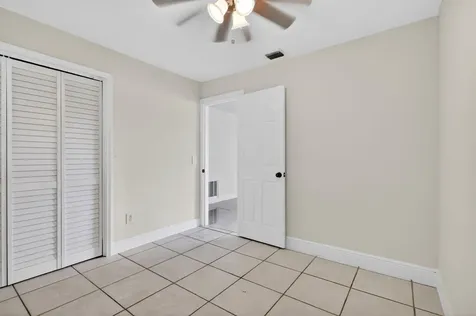 926 S 13th Avenue Lake Worth Beach FL 33460