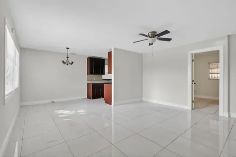 926 S 13th Avenue Lake Worth Beach FL 33460