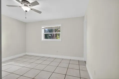 926 S 13th Avenue Lake Worth Beach FL 33460