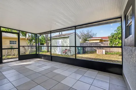 926 S 13th Avenue Lake Worth Beach FL 33460