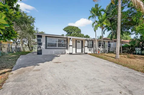 926 S 13th Avenue Lake Worth Beach FL 33460
