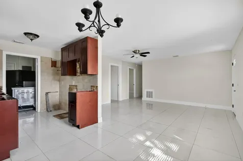 926 S 13th Avenue Lake Worth Beach FL 33460