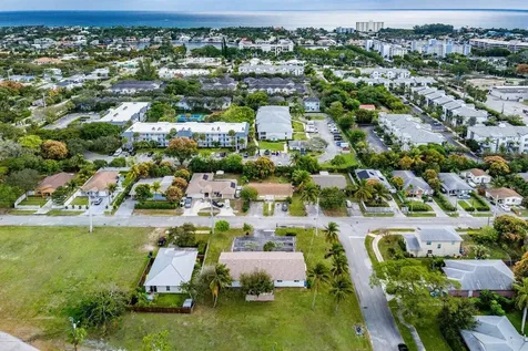 1040 Miami Boulevard Delray Beach FL 33483