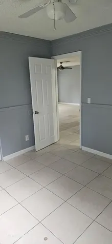 3425 Grace Avenue Palm Springs FL 33461