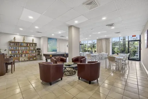 2400 Presidential Way West Palm Beach FL 33401