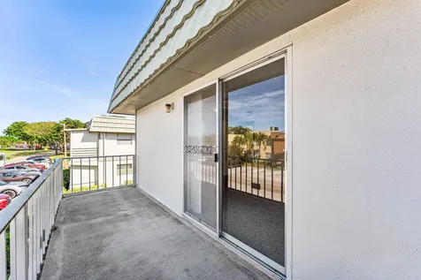 426 Flanders I Delray Beach FL 33484