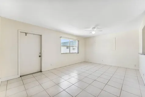 426 Flanders I Delray Beach FL 33484