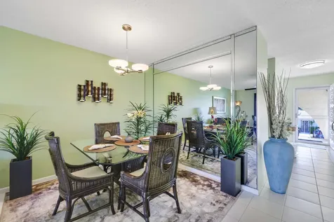 13757 Flora Place Delray Beach FL 33484