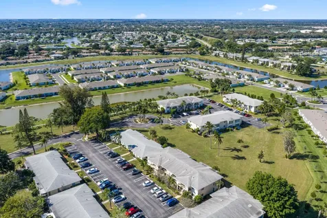 13757 Flora Place Delray Beach FL 33484