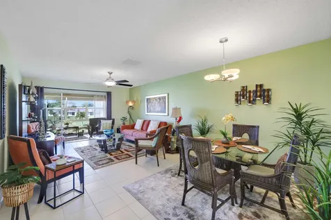 13757 Flora Place Delray Beach FL 33484