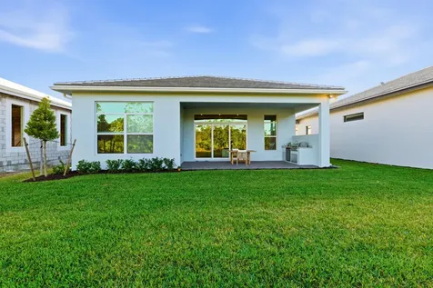 2929 Se Ashfield Drive Port Saint Lucie FL 34984