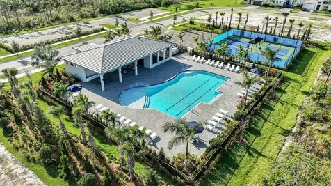 2929 Se Ashfield Drive Port Saint Lucie FL 34984