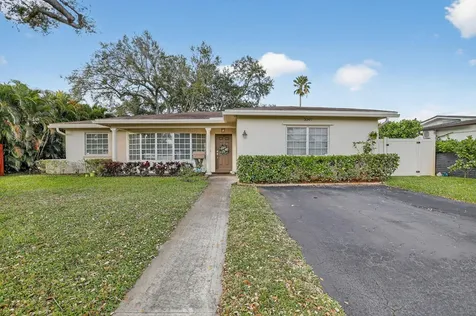 5507 Mckinley Street Hollywood FL 33021