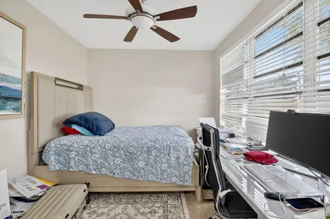 5507 Mckinley Street Hollywood FL 33021