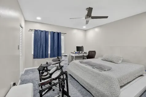 5507 Mckinley Street Hollywood FL 33021