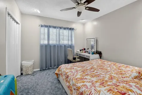 5507 Mckinley Street Hollywood FL 33021