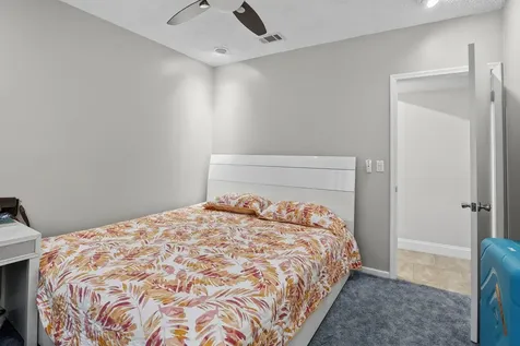 5507 Mckinley Street Hollywood FL 33021
