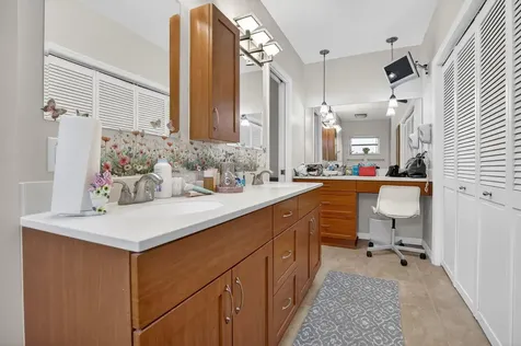 5507 Mckinley Street Hollywood FL 33021
