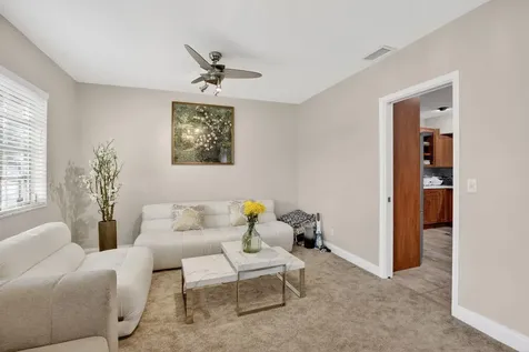 5507 Mckinley Street Hollywood FL 33021