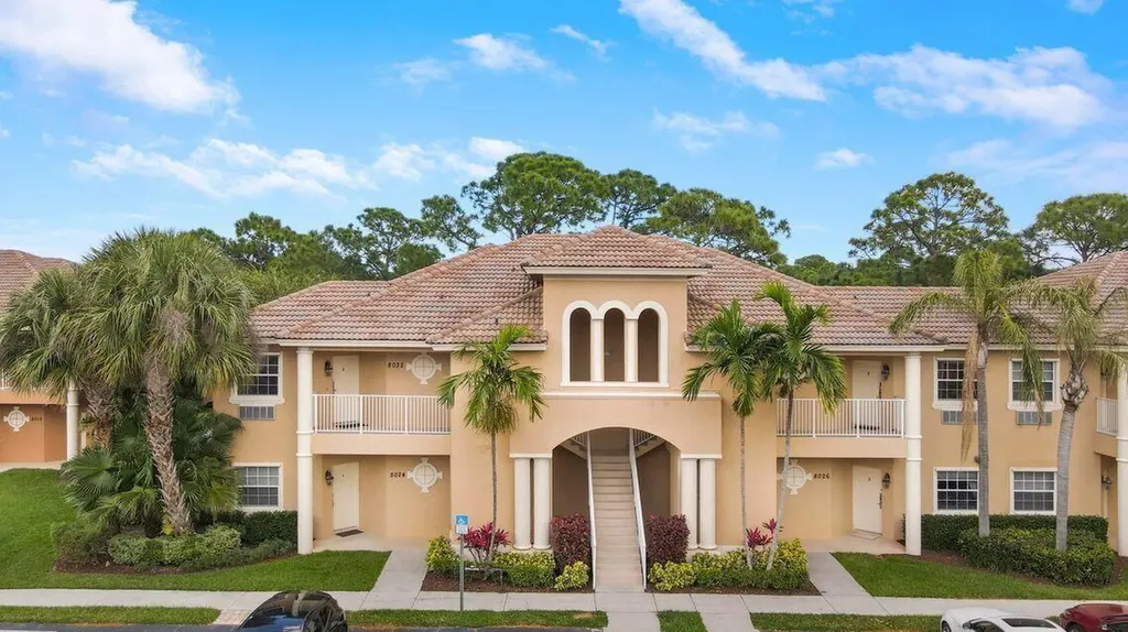 8032 Carnoustie Side A Place Port Saint Lucie FL 34986