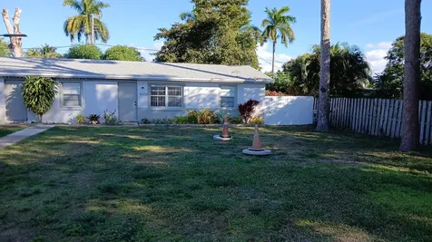 5050 25th Street West Palm Beach FL 33415