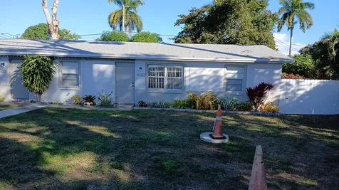 5050 25th Street West Palm Beach FL 33415