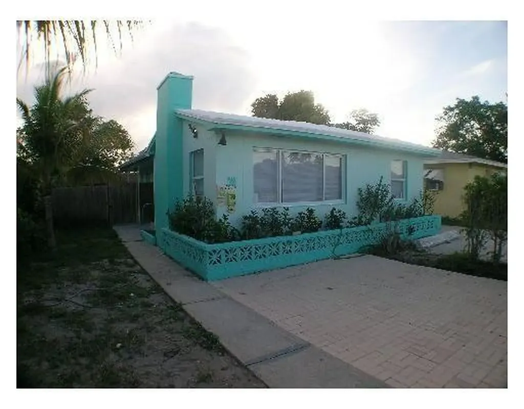 1015 S K Street Lake Worth Beach FL 33460
