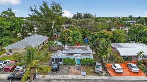 618 S Pine Street Lake Worth Beach FL 33460