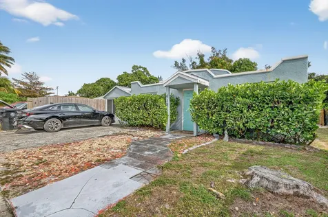 618 S Pine Street Lake Worth Beach FL 33460