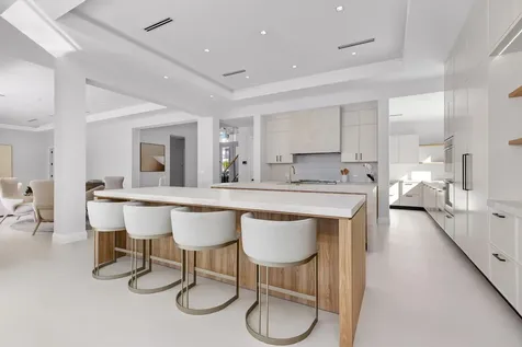 810 Ne 70th Street Boca Raton FL 33487