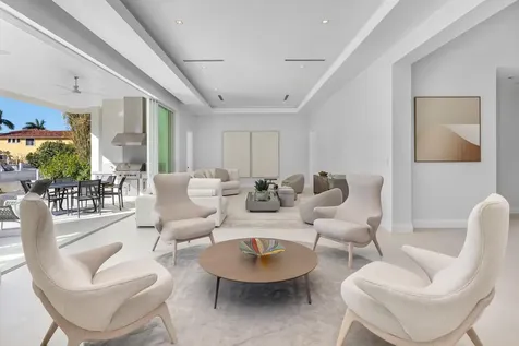 810 Ne 70th Street Boca Raton FL 33487