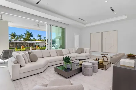 810 Ne 70th Street Boca Raton FL 33487