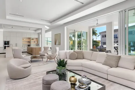 810 Ne 70th Street Boca Raton FL 33487