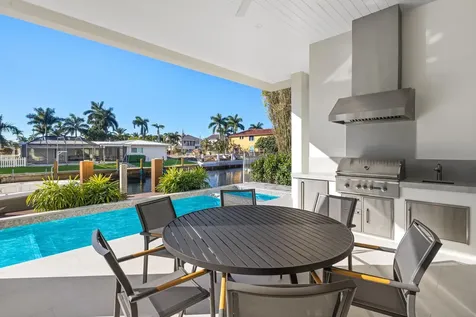 810 Ne 70th Street Boca Raton FL 33487