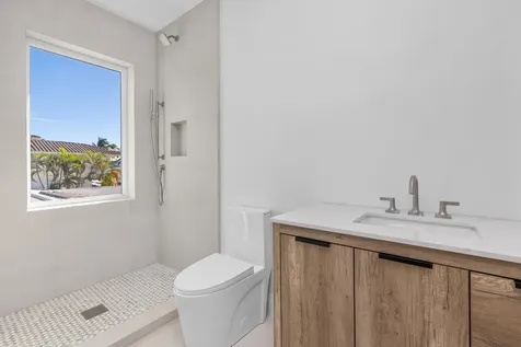 810 Ne 70th Street Boca Raton FL 33487