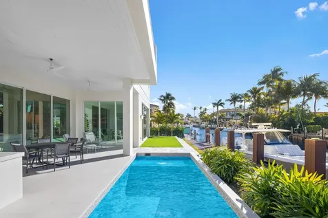 810 Ne 70th Street Boca Raton FL 33487