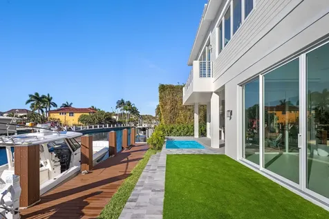 810 Ne 70th Street Boca Raton FL 33487