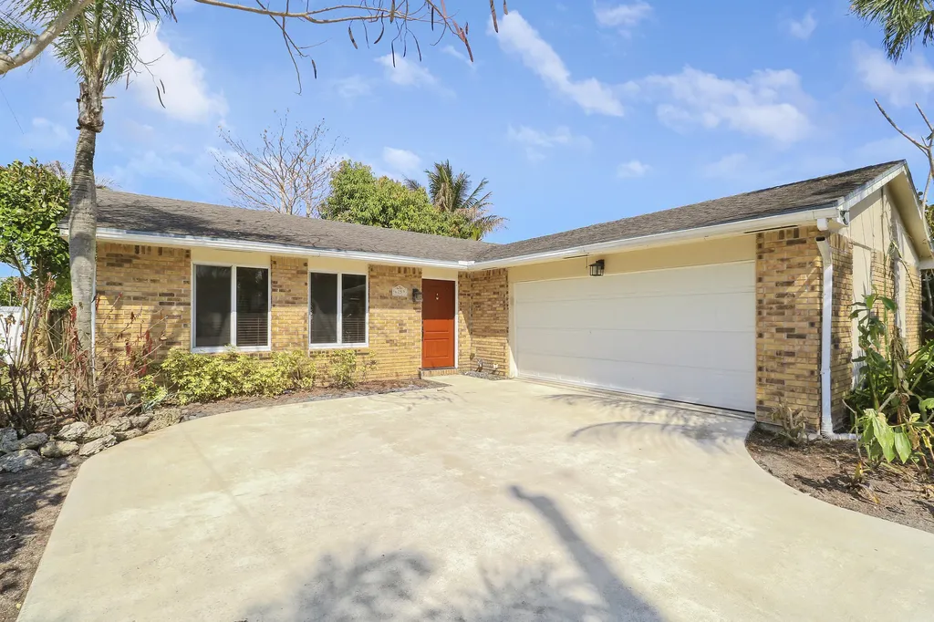 6259 Garrett Street Jupiter FL 33458