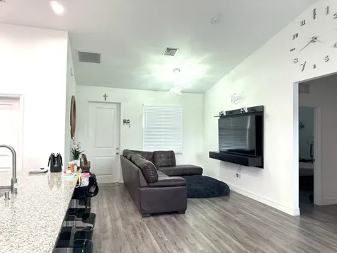 1086 W Leader Court LaBelle FL 33935